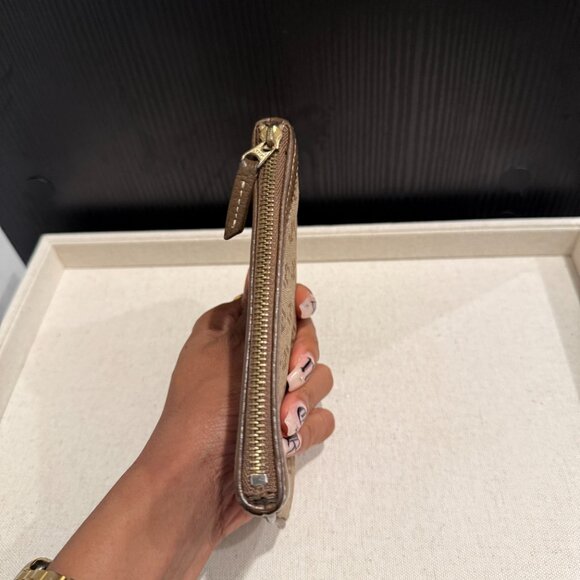 Dooney & Bourke Monogram Canvas Key Case - Picture 5 of 7